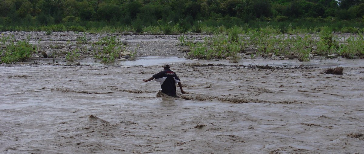 In der Region Suai treten während der Regenzeit auch regelmäßig die Flüsse über die Ufer (Foto: Maria Tschanz)