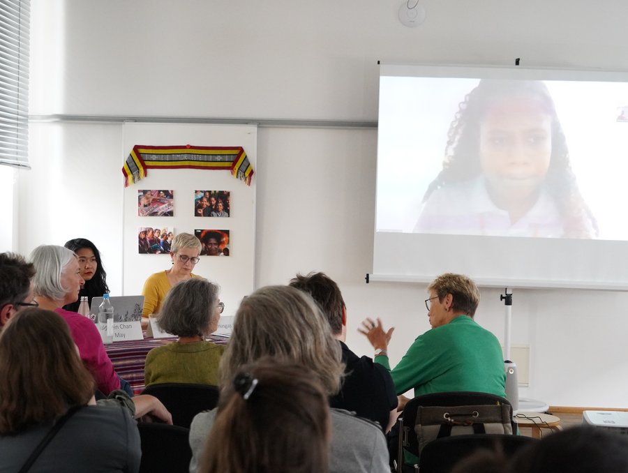 Workshop Intersektionaler Feminismus und Widerstand in Myanmar und Timor-Leste. © Stiftung Asienhaus 1. Workshoprunde auf dem Asientag 2024. © Stiftung Asienhaus