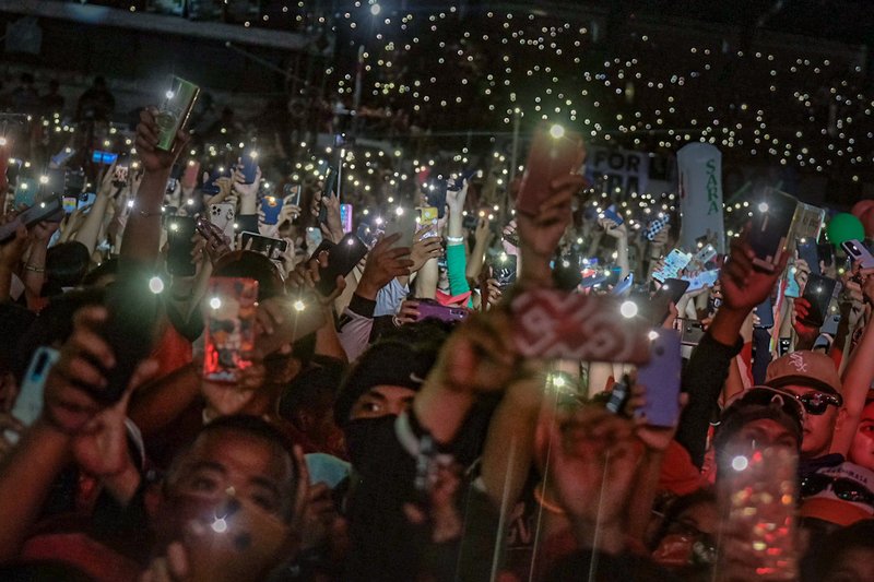 Supporters during a Uniteam rally in General Trias, Cavite. (Picture: Yummie Dingding)