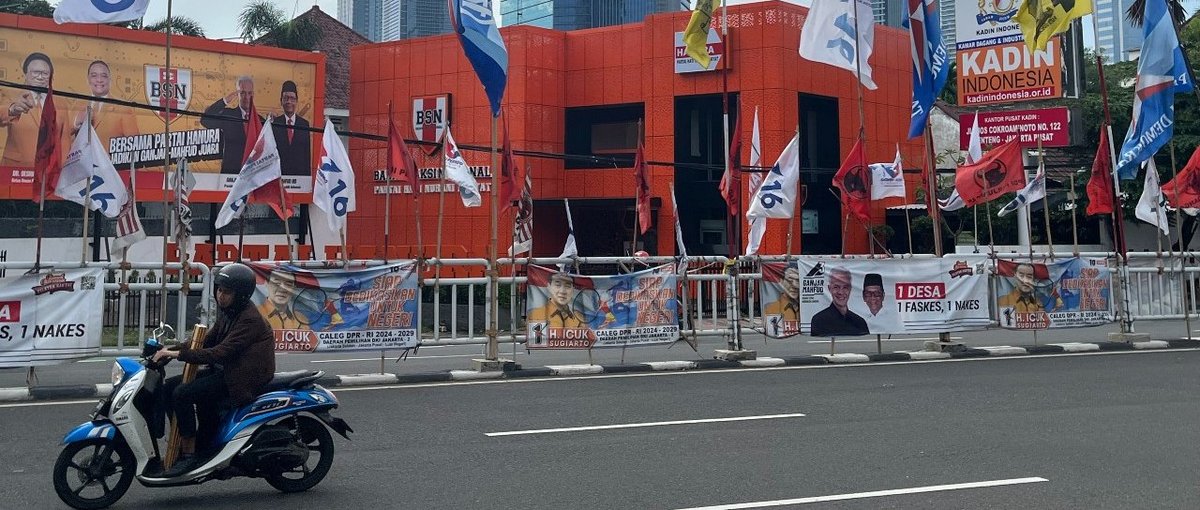 Wahlplakate in Jakarta 2024
