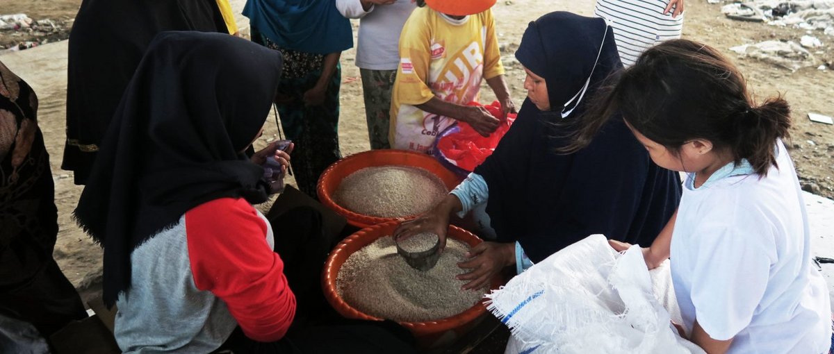 Reisverteilung in Jakarta während der Corona-Pandemie © Urban Poor Consortium