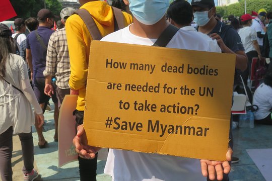 Schon seit Beginn der Proteste, erwarten die Menschen mehr von der UN. (Foto: Henri Myrttinen)
