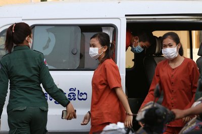 Aktivistinnen Keoraksmey und Kunthea