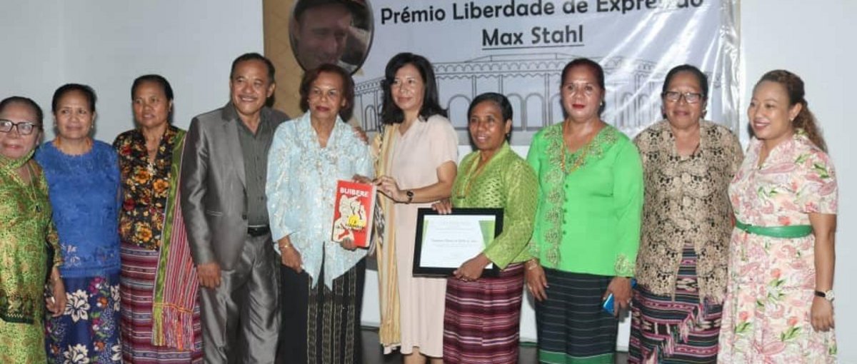 Verleihung des Max-Stahl-Preises für Meinungsfreiheit an die timoresische Volksorganisation für Frauen OPMT (Foto: CAMSTL) 