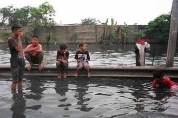 Überschwemmung im Norden der indonesischen Hauptstadt Jakarta ( © Syarifah Aini Dalimunthe).  
